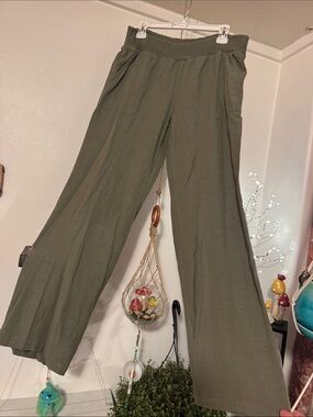 NWOT HURLEY Women's Wide-Leg Pull-On Pants - Olive Green